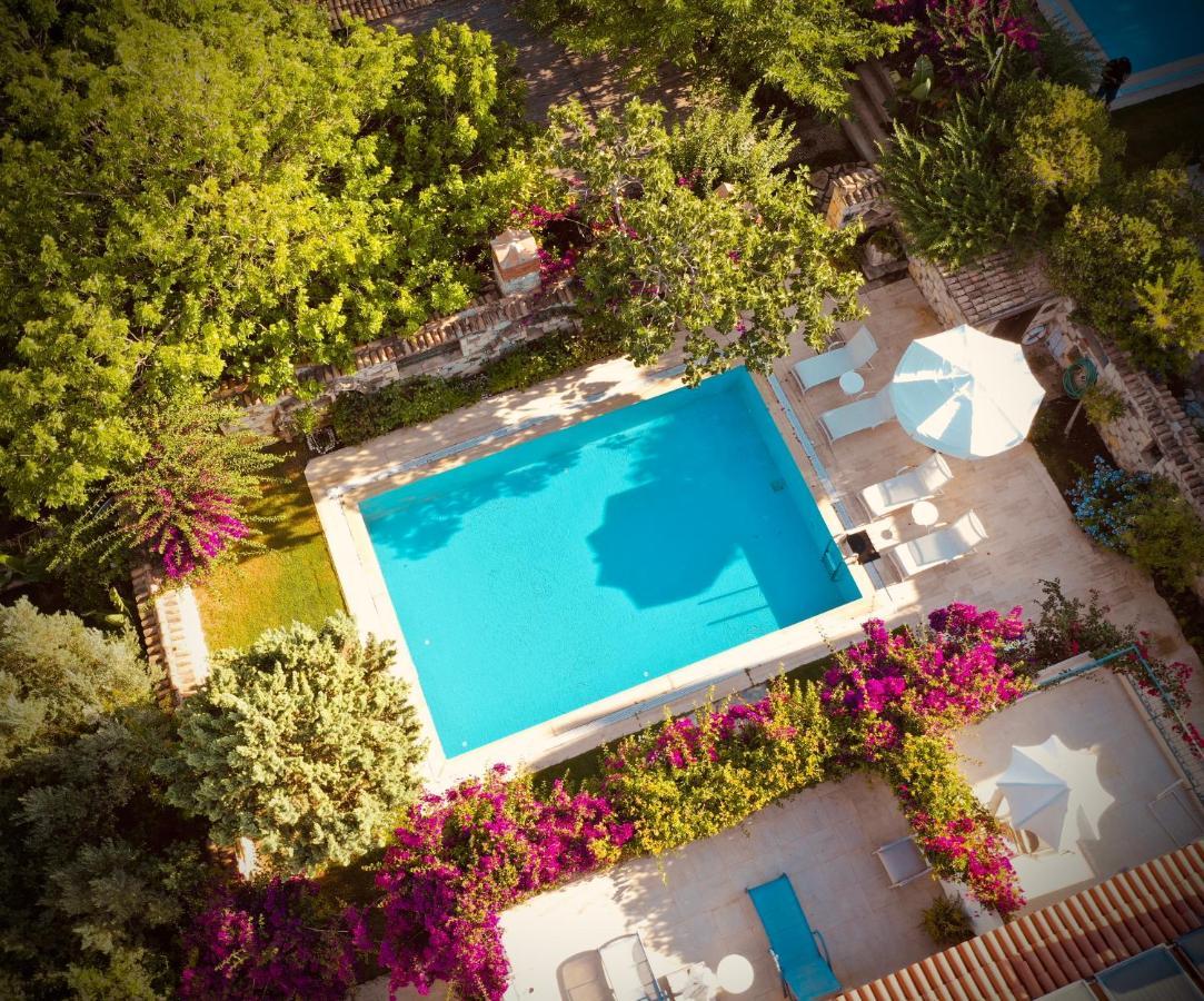 Alacati Zeytin Konak Hotel ภายนอก รูปภาพ