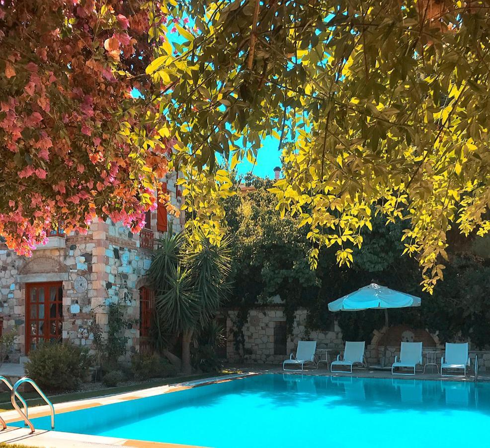 Alacati Zeytin Konak Hotel ภายนอก รูปภาพ