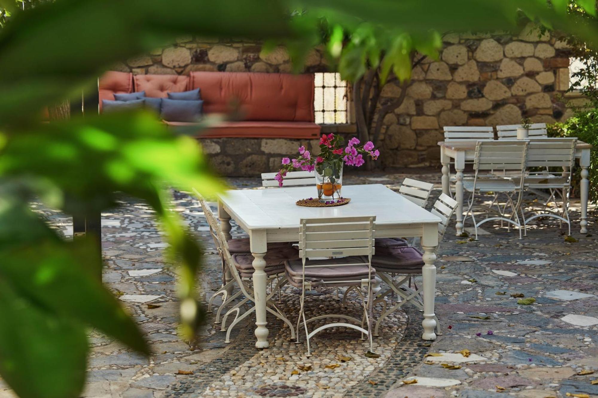 Alacati Zeytin Konak Hotel ภายนอก รูปภาพ