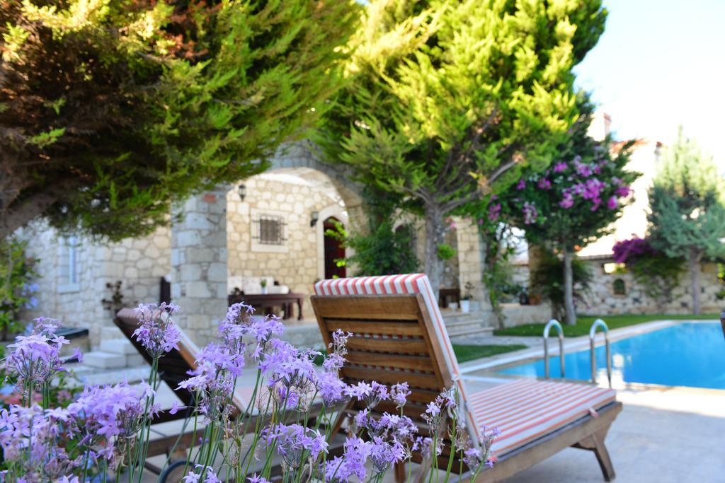 Alacati Zeytin Konak Hotel ภายนอก รูปภาพ
